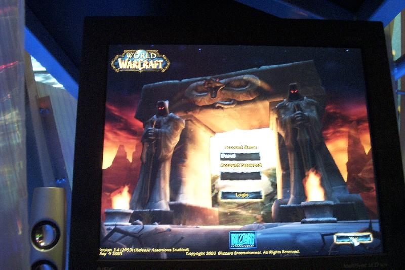 File:Login screen World of Warcraft 0.3.4 E3 2003.jpg